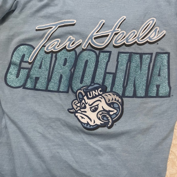 UNC Tar Heels women’s medium t shirt - Picture 7 of 8